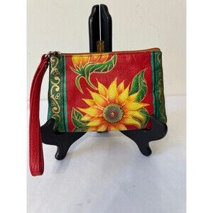 HAND-PAINTED LEATHER WRISTLET MADE IN INDIA